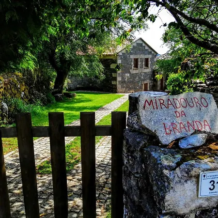 Semesterbostad Casa Dos Do Carvalho - Miradouro Da Branda
